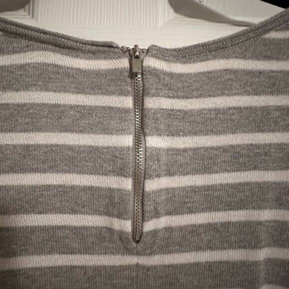 Lane Bryant - Grey & White Striped Sweater - Size 14/16 - Picture 6 of 7